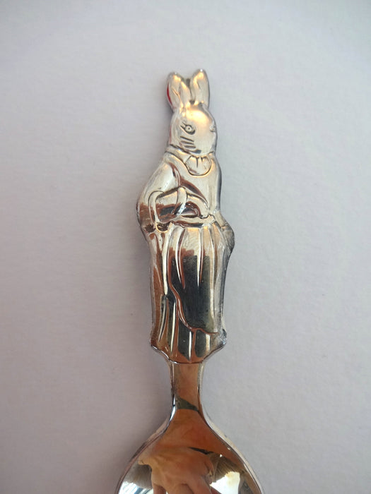 Spoon Mama Bunny