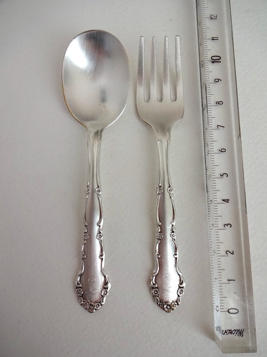 Baby set (with engraved L on the handle)