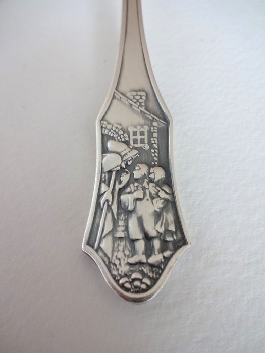 Spoon with Hansel & Gretel