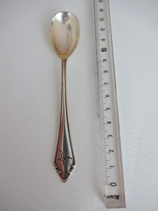 Spoon with bird