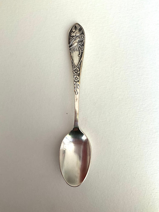 Spoon with birds