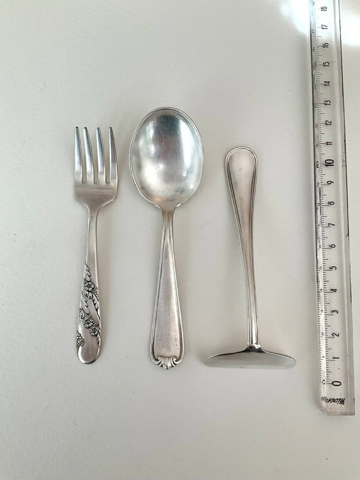 Baby set (with "food pusher")