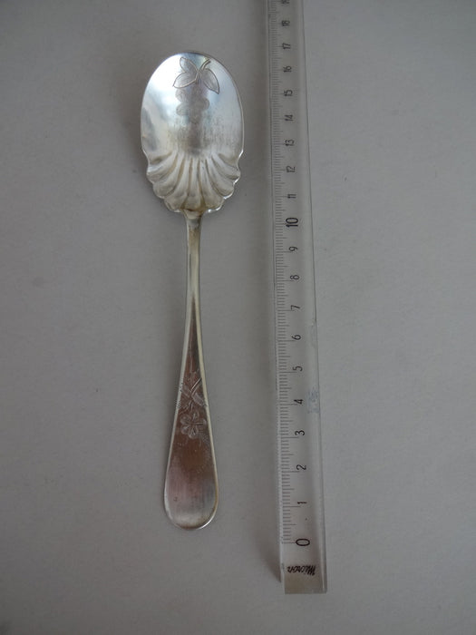 Spoon with flowers