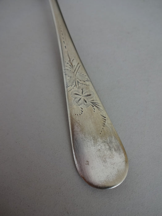 Spoon with flowers