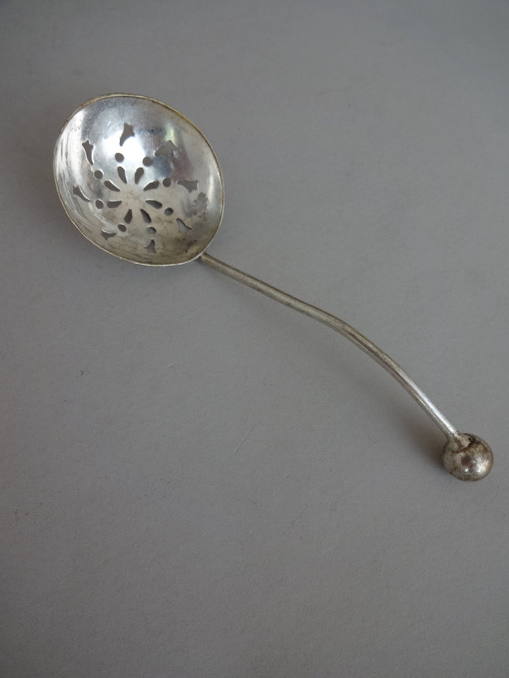 Small sifter– The Loving Spoon