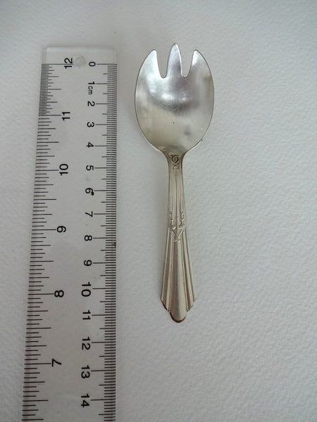 .SPORK (spoon and fork)