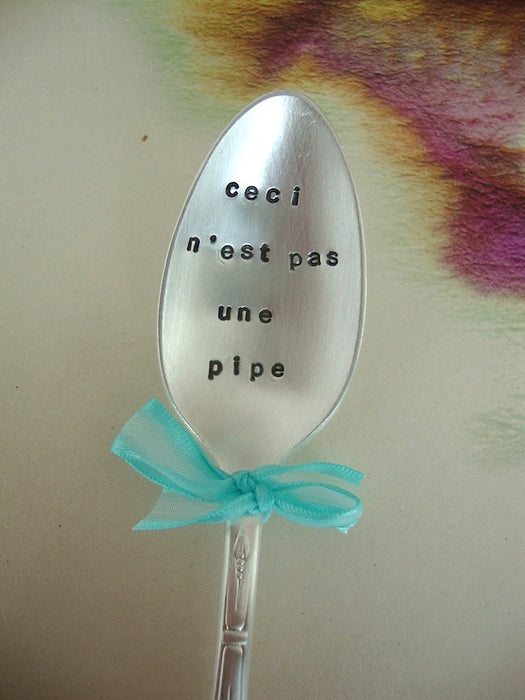 Ceci n'est pas une pipe